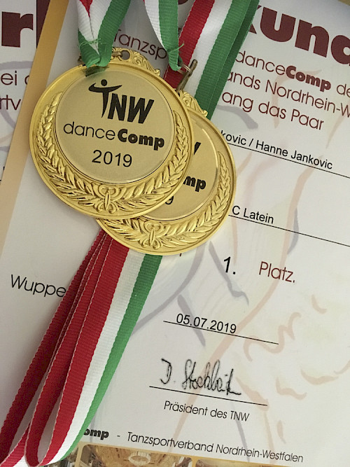 1. Platz für Kristian und Hanne in der Senioren II C Latein