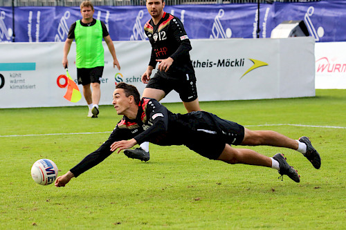 Tim Albrecht (vom Ahlhorner SV) bei der WM in Aktion (Quelle: DFBL-DenDulk)