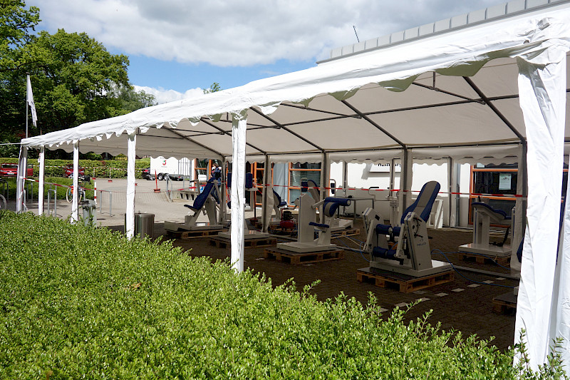 Gerätepark vor dem Walddörfer Sportforum