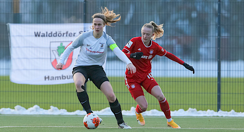 DFB-Pokal Frauen Walddörfer SV vs. FC Bayern München