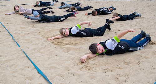 Schwimmtraining im Sand im Walddörfer SV am 22.04.2021