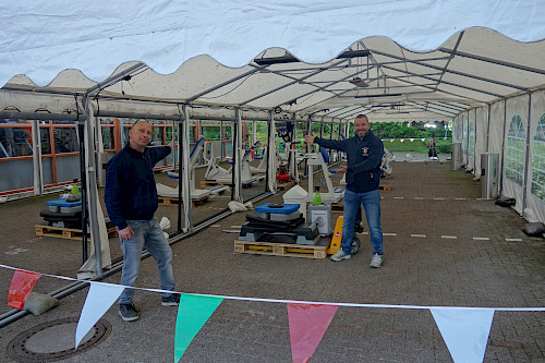 Gerätepark vor dem Walddörfer Sportforum