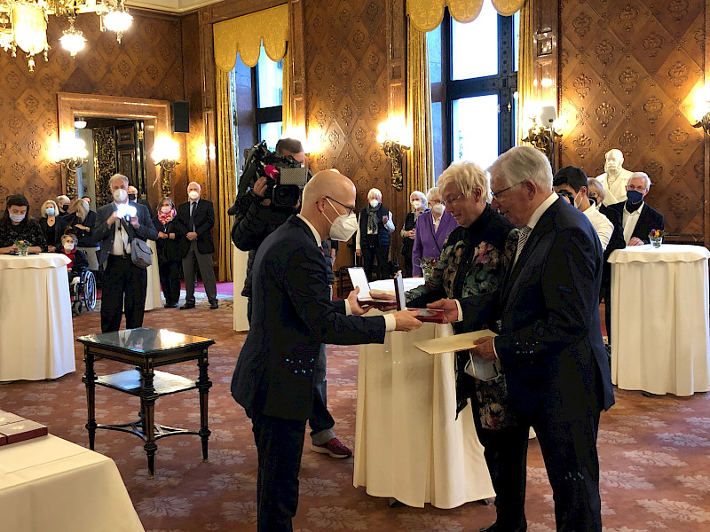 Treuemedaille für Waltraud und Bernd Heinze