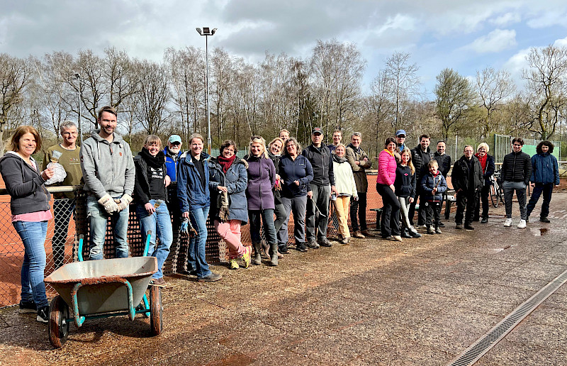 Frühjahrsputz auf unserer Tennisanlage Berner Au