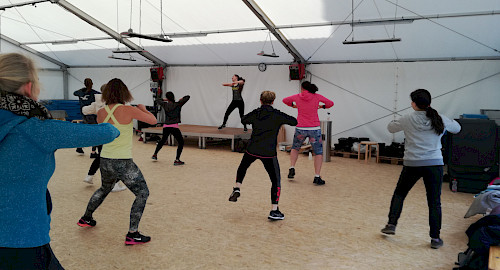 Fit in den Frühling mit Zumba