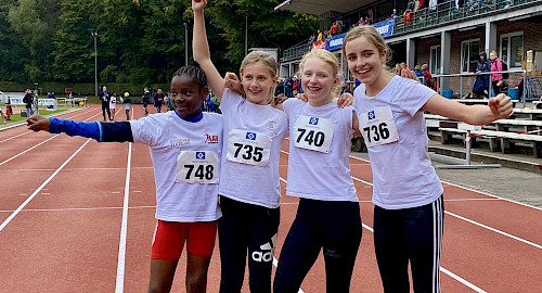 Staffelteam des Walddörfer SV beim Fest der 1000 Zwerge