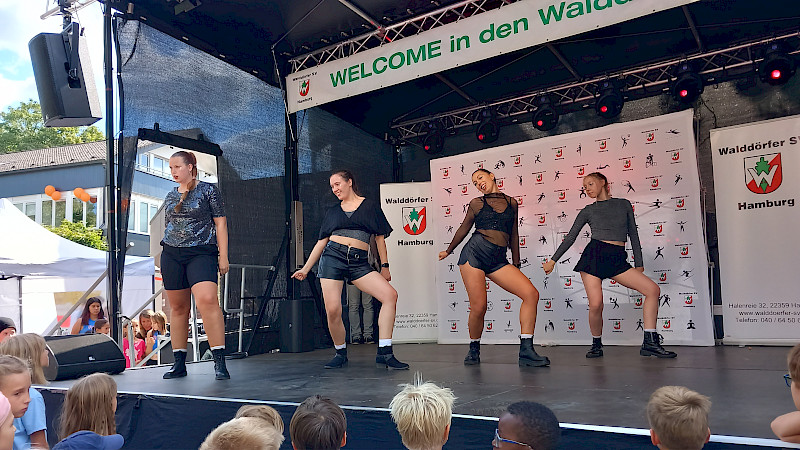 Hip Hop Show beim Volksdorfer Stadtteilfest 2022