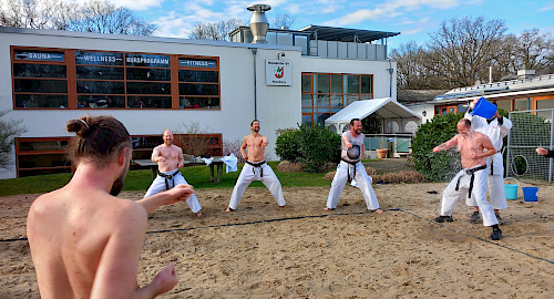 Kangeiko  - Karate-Wintertraining im Walddörfer SV