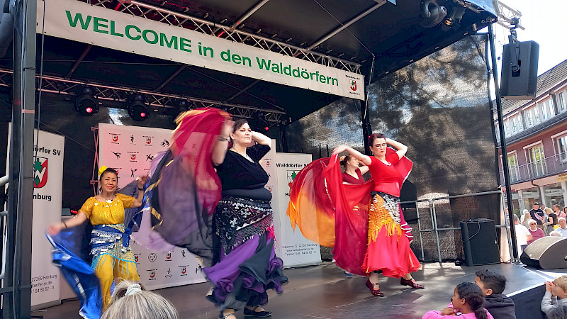 Orientalischer Tanz beim Volksdorfer Stadtteilfest 2022