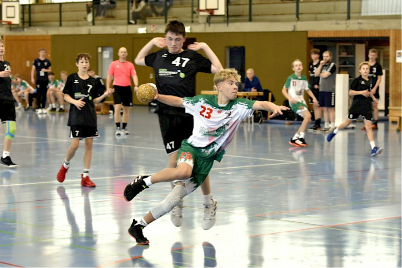 WSV Spieler Thies Kranz zum 35:30.