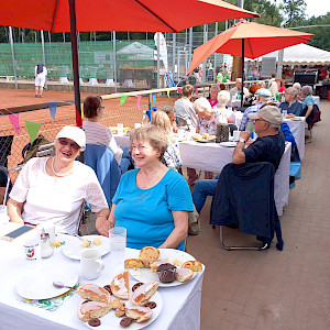 100 Jahre Walddörfer SV: Jubliäums-Sommerfest an der Berner Au - Seniorencafé