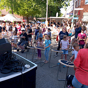 44. Volksdorfer Stadtteilfest - Fit4Drums zum Mitmachen