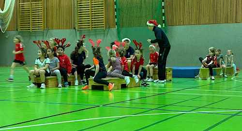 Weihnachtstraining 2025 bei den Handballminimädels