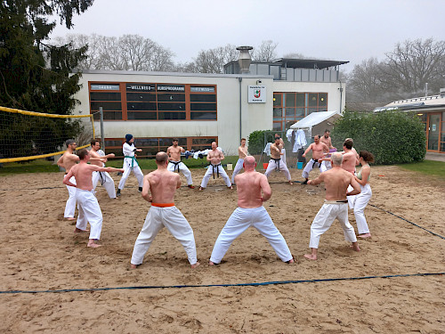 Kangeiko  - Karate-Wintertraining im Walddörfer SV