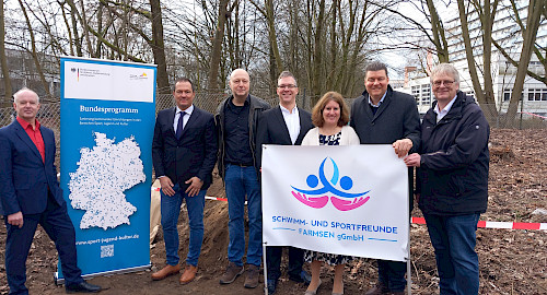Spatenstich für das neue Lehrschwimmbecken Farmsen