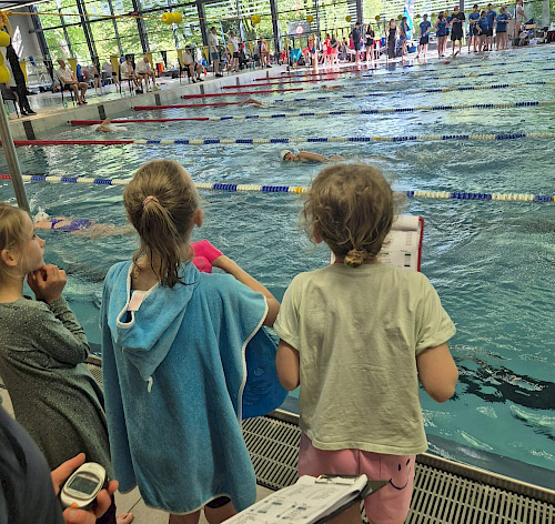 Unsere Schwimmer beim Frühjahrsmeeting im LLZ Dulsberg