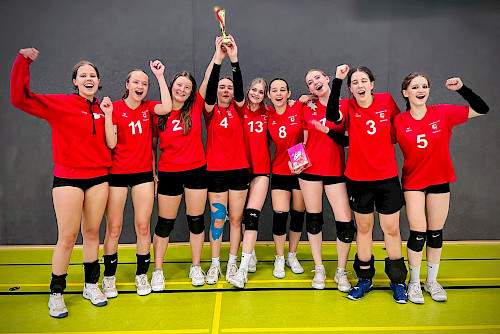 Walddörfer U20w gewinnen den Hanse-Pokal 2025
