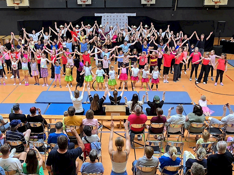 Walddörfer SV Dance Show "Eine kleine Insel"