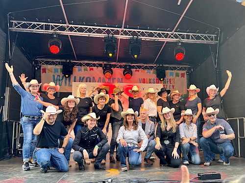 Unsere Line Dancer beim Volksdorfer Stadtteilfest 2025