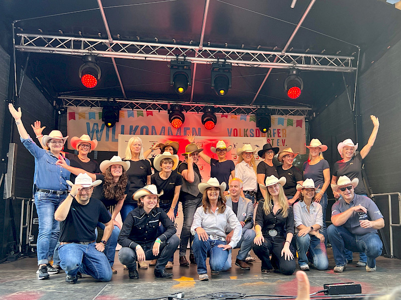 Unsere Line Dancer beim Volksdorfer Stadtteilfest 2025