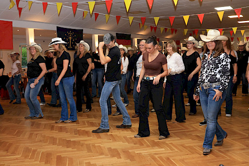 Catalan Line Dance Party im Walddörfer SV