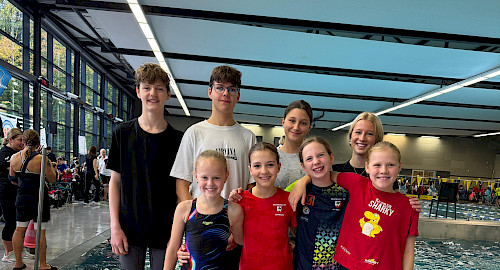 Schwimmteam des Walddörfer SV bei den Hamburger Kurzbahnmeisterschaften 2025