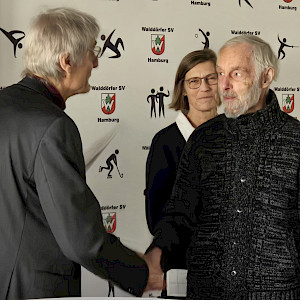 22.11.2025 Ehrungsbrunch im Walddörfer Sportforum - Ehrung Gerd Jessen, Leichtathletik