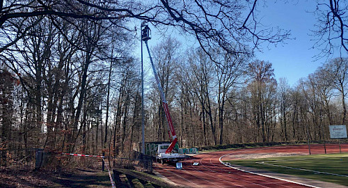 Neue Flutlichtanlage auf dem Sportplatz im Allhorn