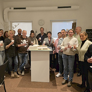 03.12.2025 Anstoßen auf die Baugenehmigung