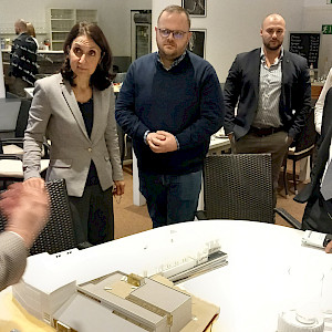 2023: Ortstermin mit Aydan Özoguz