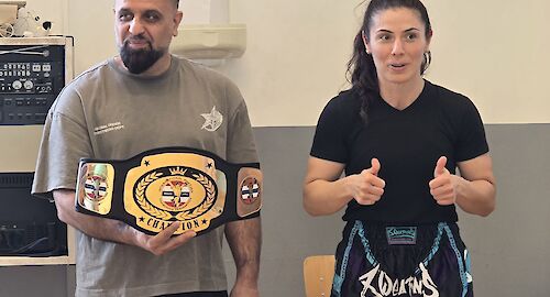 Deutsche Meisterin Jasmin Ucar zu Besuch im Walddörfer Sportforum