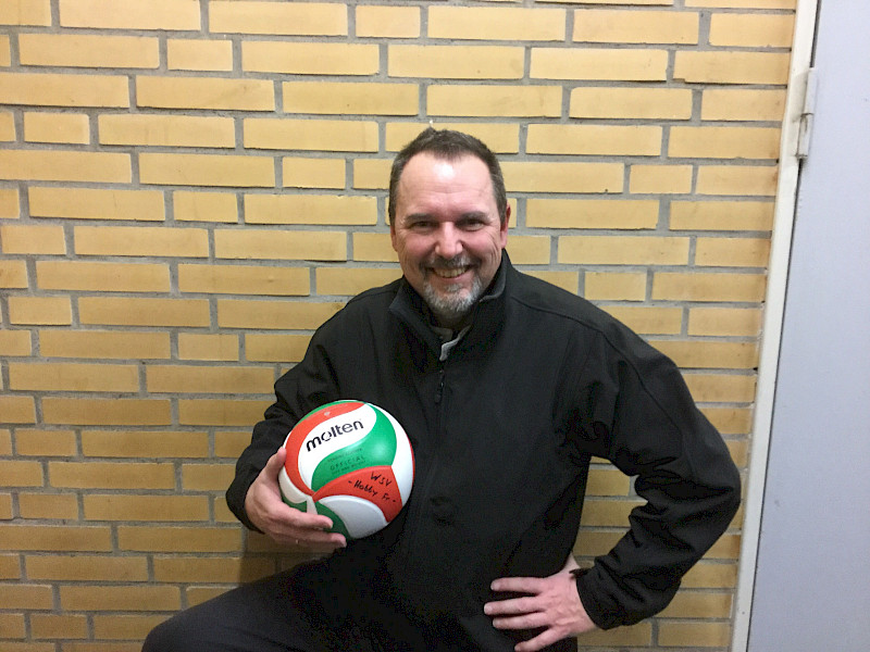 Neue U16-Gruppen Volleyball beim Walddörfer Sv - Trainer Peter Berger