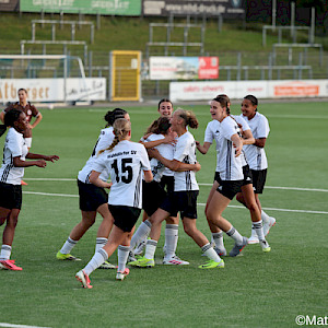 Supercup-Sieg 1. Frauen Walddörfer SV. (Foto: Matthias Wenner)
