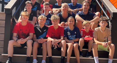 Walddörfer Tischtennis-Jugend zum Lehrgang beim Bundesligisten TTC Zugbrücke Grenzau