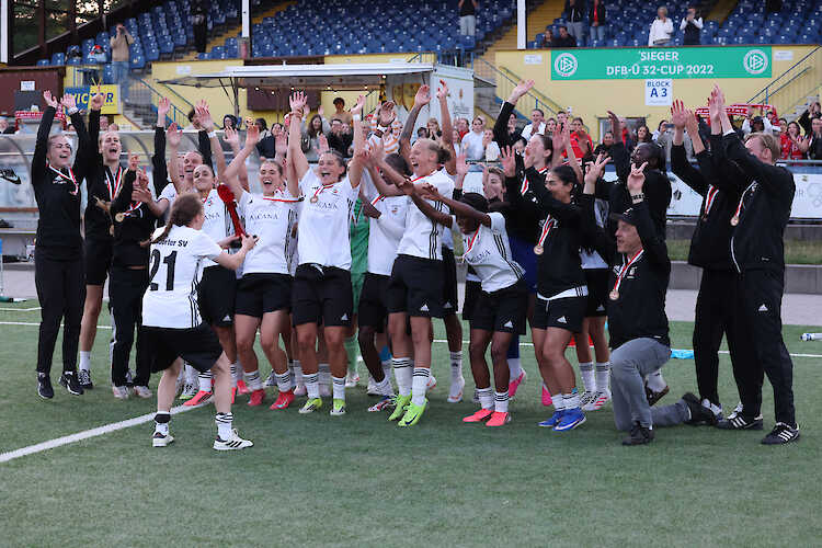 1. Frauen Supercup