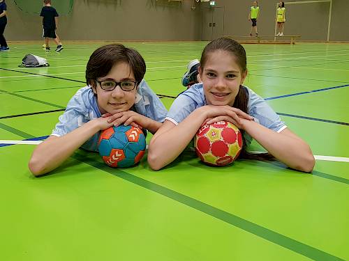 Karla und Fiona WSV Handball