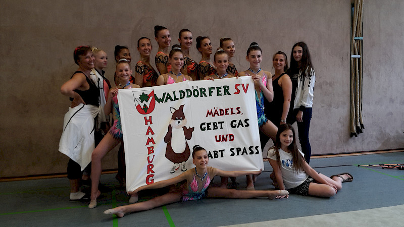 Gymnastinnen des Walddörfer SV beim Deutschland Cup 2018