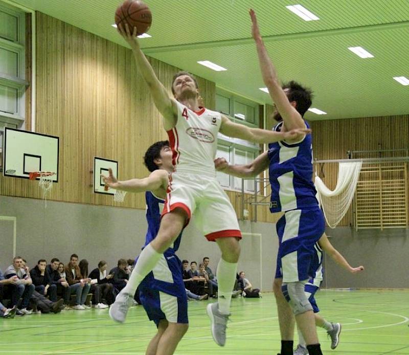 Auch das Rückspiel gegen den Kieler TB haben die Basketball-Regionalligisten am Wochenende (25.2.) deutlich gewonnen